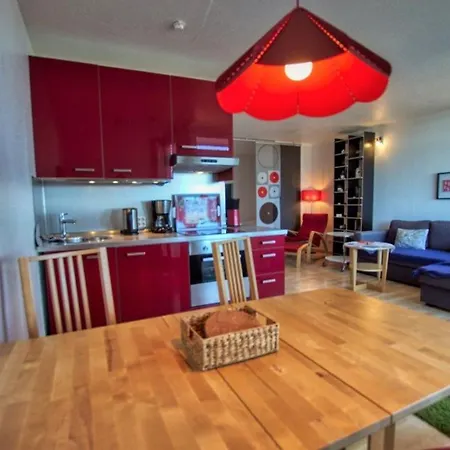 - Haus A, App 0a0601 *